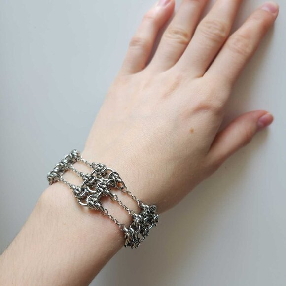 Vintage gothic chainmail silver barbed wire bracelet - Picture 1 of 8